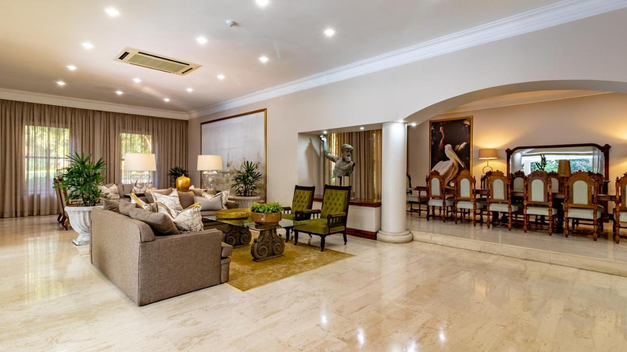 Christies At 32 On Russell Bed & Breakfast Mbombela Bagian luar foto