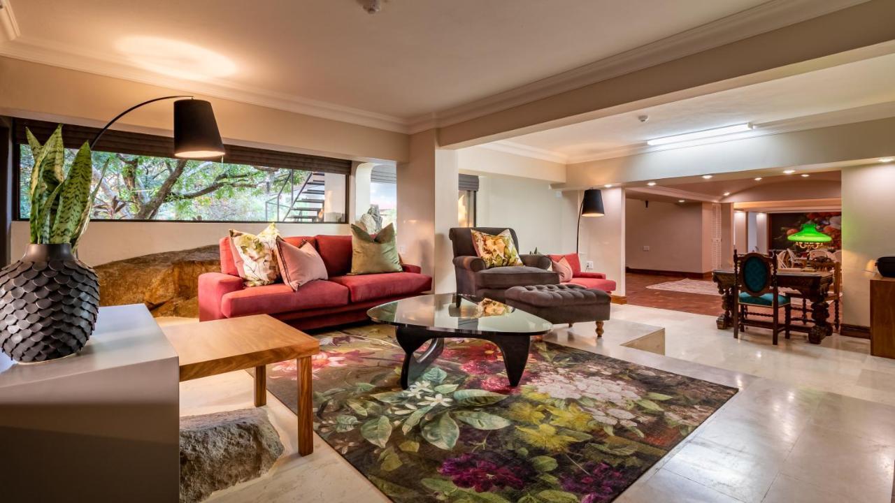 Christies At 32 On Russell Bed & Breakfast Mbombela Bagian luar foto