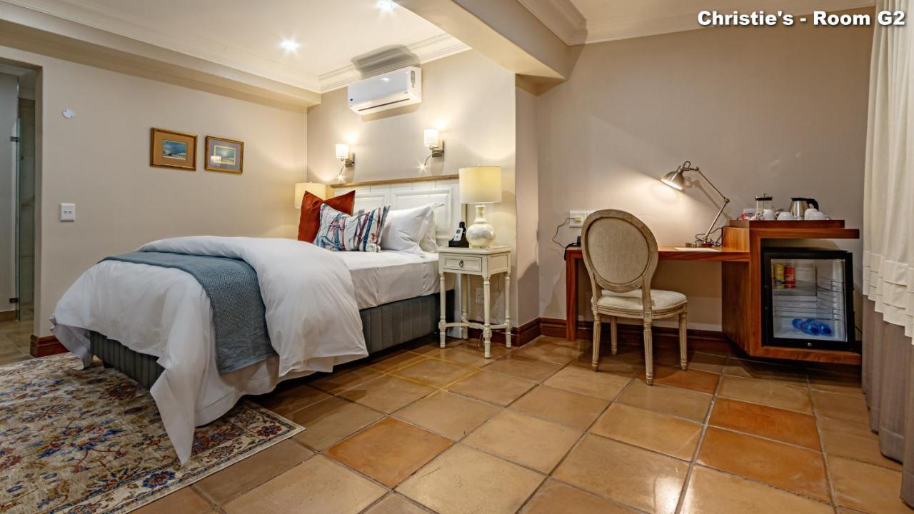 Christies At 32 On Russell Bed & Breakfast Mbombela Bagian luar foto