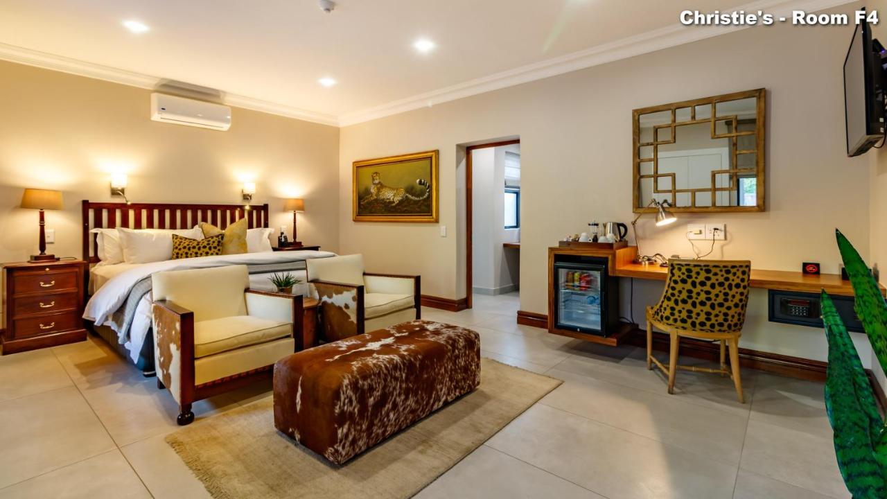Christies At 32 On Russell Bed & Breakfast Mbombela Bagian luar foto