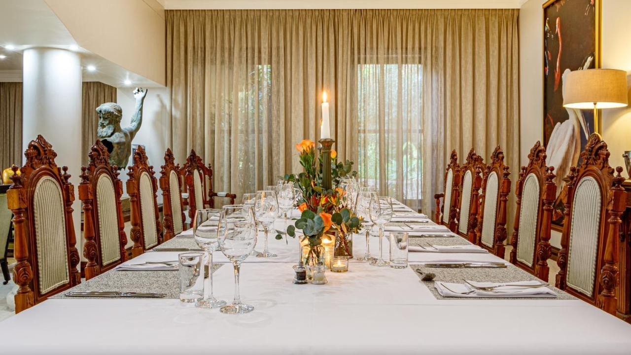Christies At 32 On Russell Bed & Breakfast Mbombela Bagian luar foto