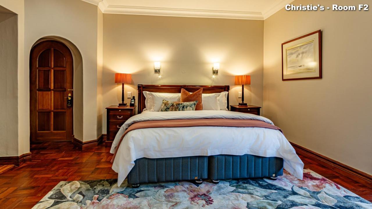 Christies At 32 On Russell Bed & Breakfast Mbombela Bagian luar foto