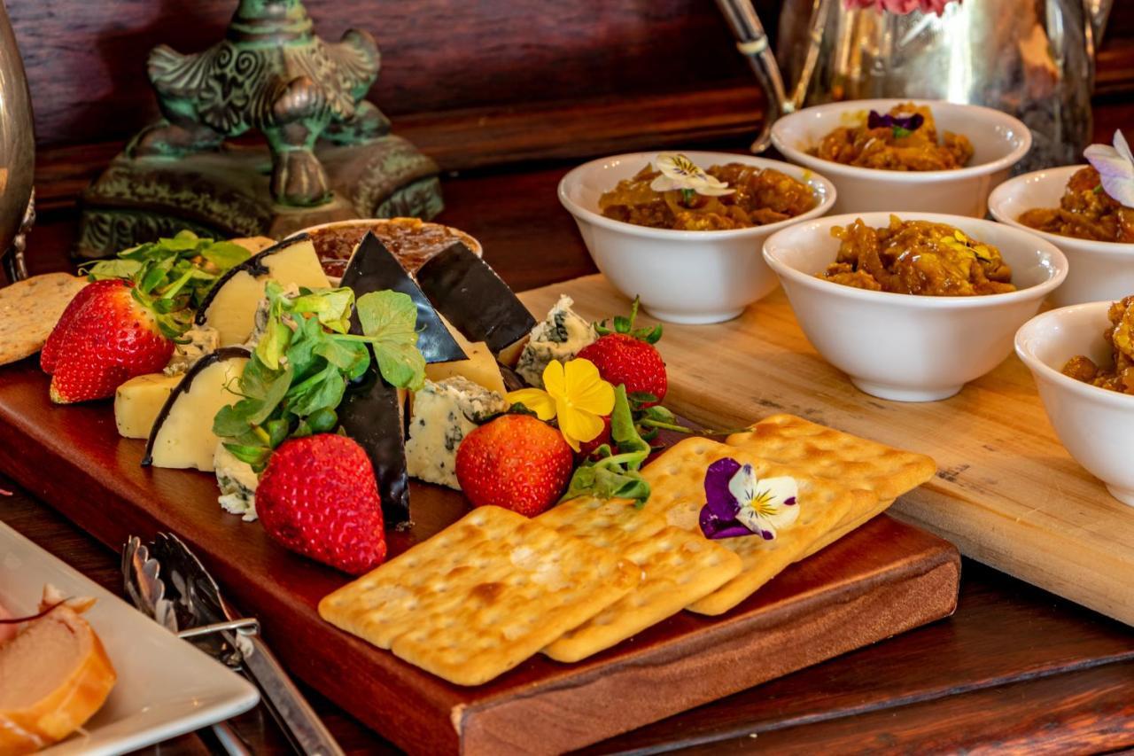 Christies At 32 On Russell Bed & Breakfast Mbombela Bagian luar foto