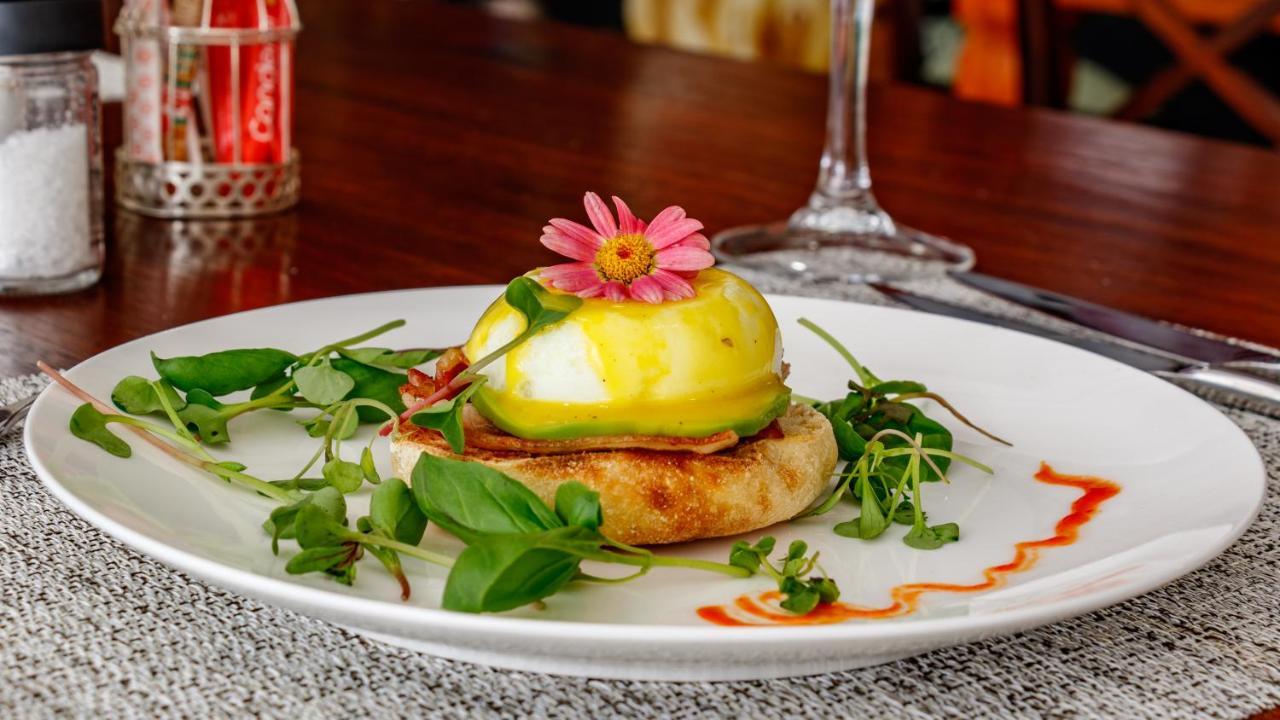 Christies At 32 On Russell Bed & Breakfast Mbombela Bagian luar foto