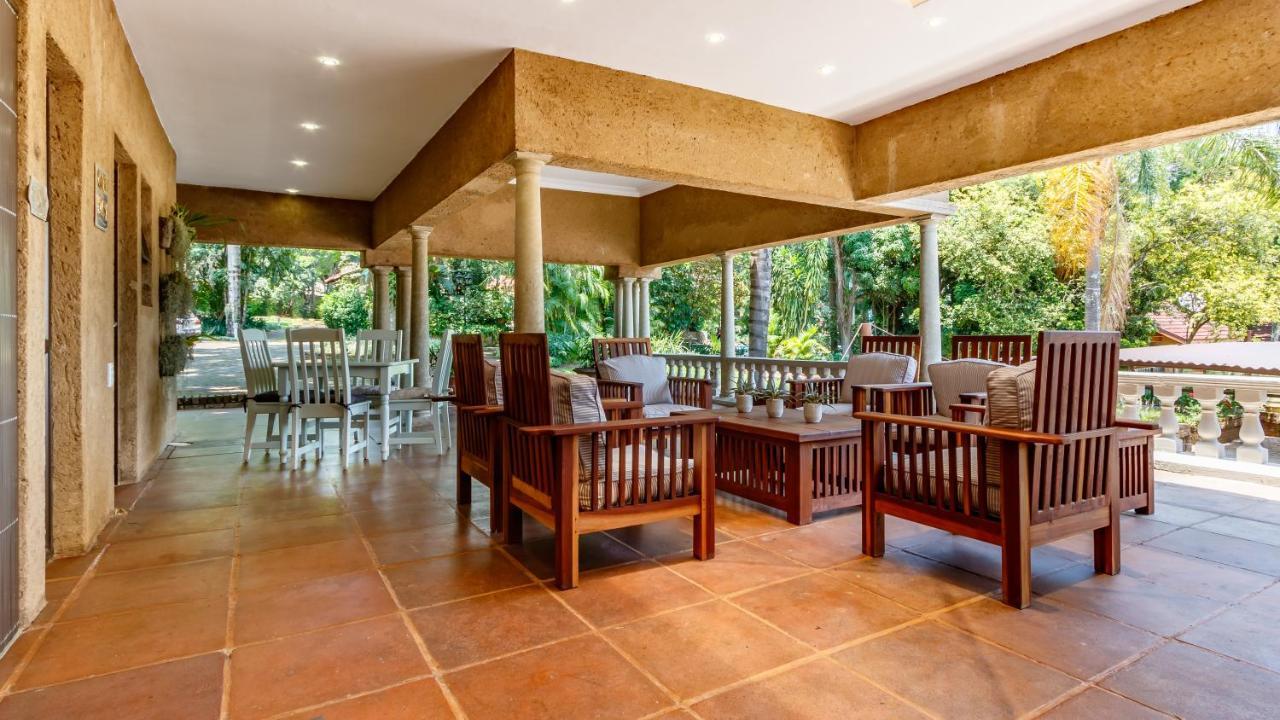 Christies At 32 On Russell Bed & Breakfast Mbombela Bagian luar foto