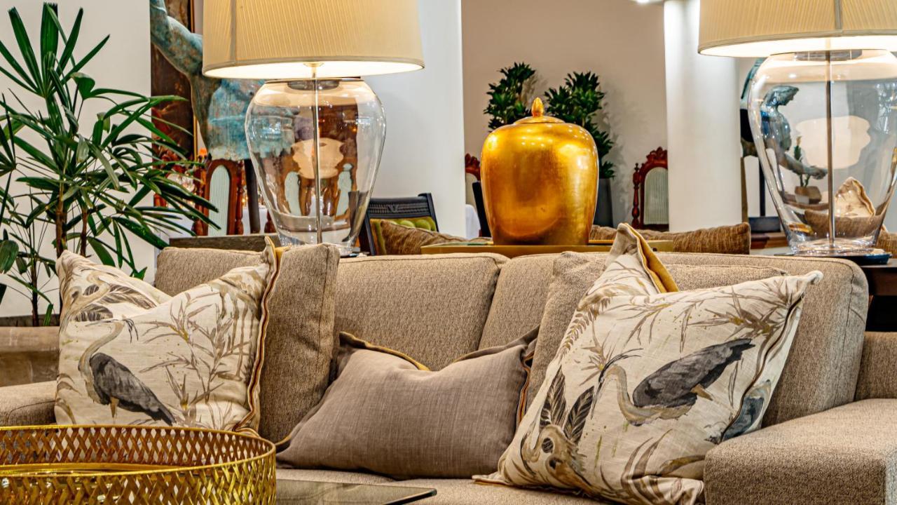 Christies At 32 On Russell Bed & Breakfast Mbombela Bagian luar foto