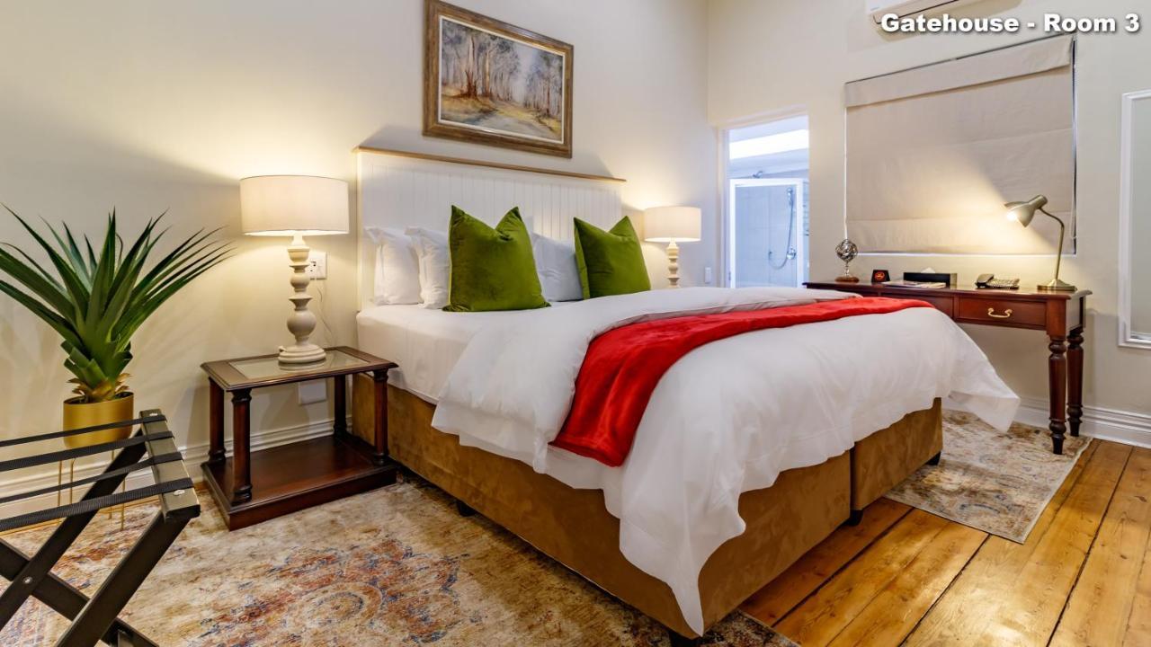 Christies At 32 On Russell Bed & Breakfast Mbombela Bagian luar foto