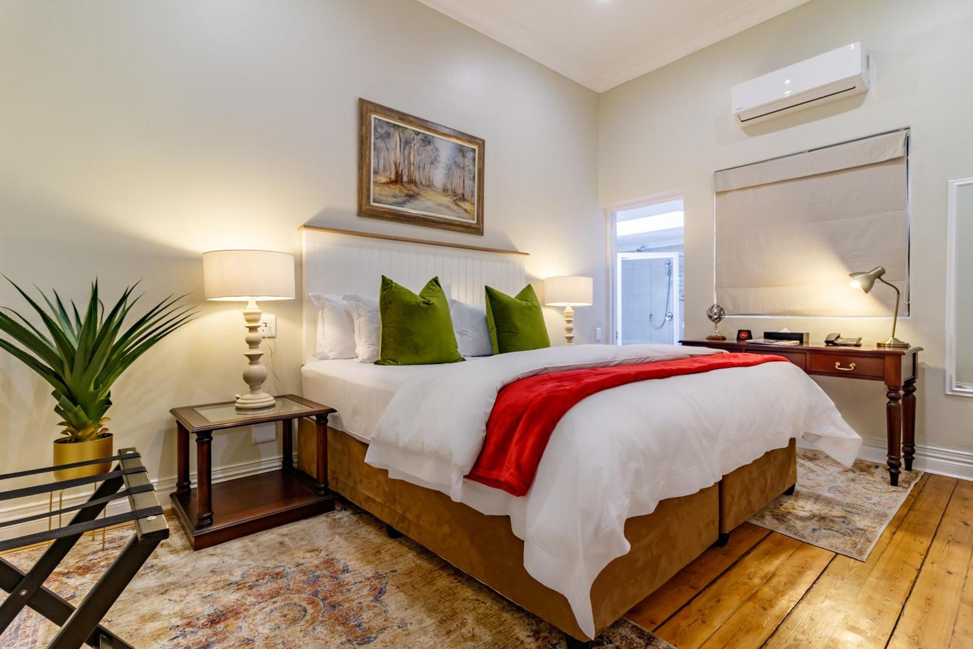 Christies At 32 On Russell Bed & Breakfast Mbombela Bagian luar foto